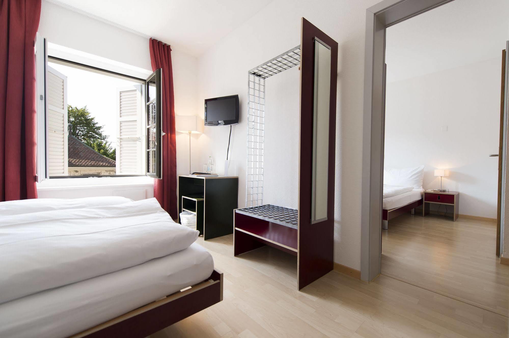 Baeren Self Check-In Hotel Solothurn Exterior photo
